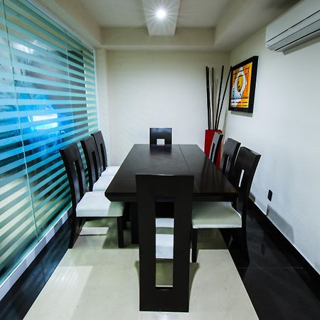 โรงแรมปอร์โตโนโว พลาซา มาเลกอน ปูแอร์โตบาญาร์ตา ภายนอก รูปภาพ